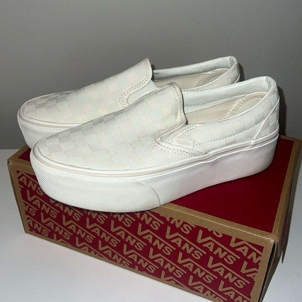 😍Marshmallow White / Turtledove White VANS Platform 😍